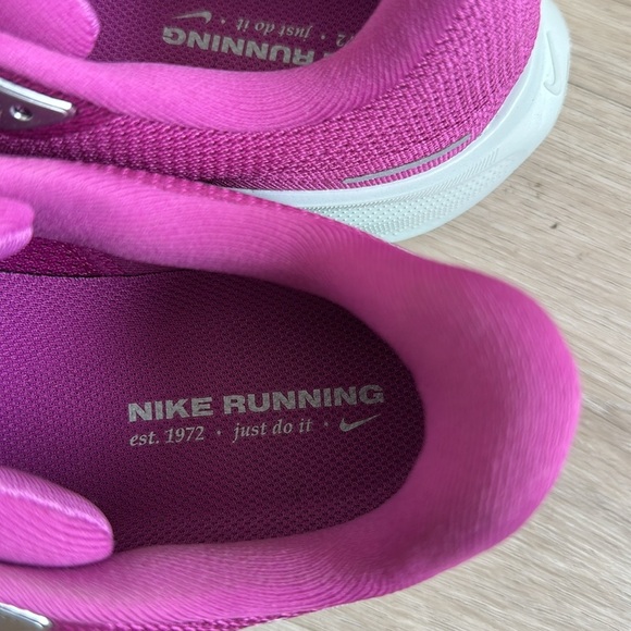 Nike Running Air Zoom Pegasus 41 Premium trainers in purple and silver NWOB - Picture 6 of 12